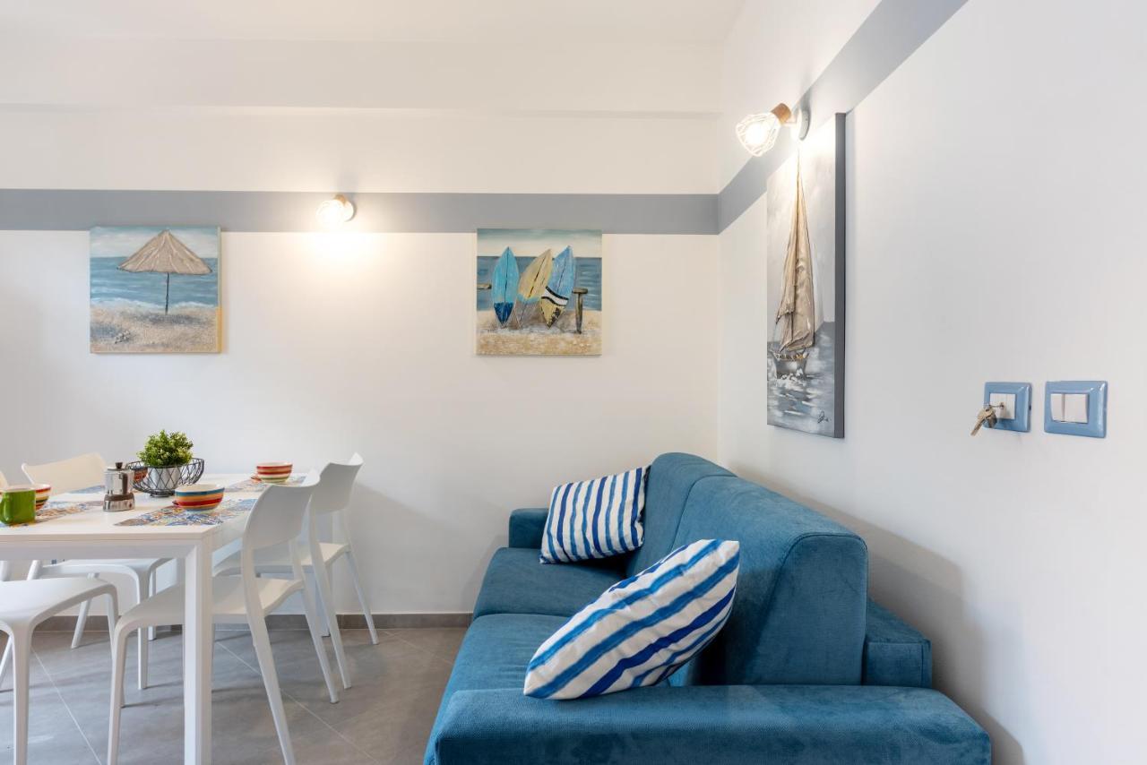 La Casa Di Tobia & Little Paradise Beach Apartments Giardini Naxos Exterior foto